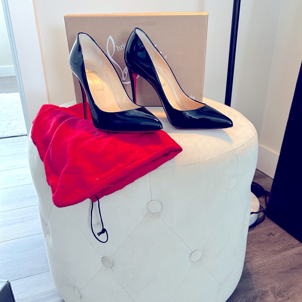 Size 39 black patent leather Christian Louboutin Pigalle
